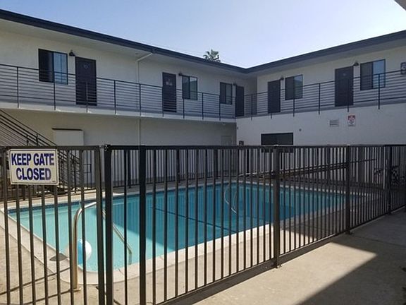 2nd image of 16900 Crenshaw Blvd APT 3
