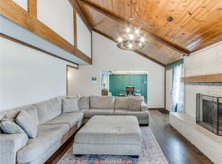 9926 Paisley Rd, Yukon, OK 73099