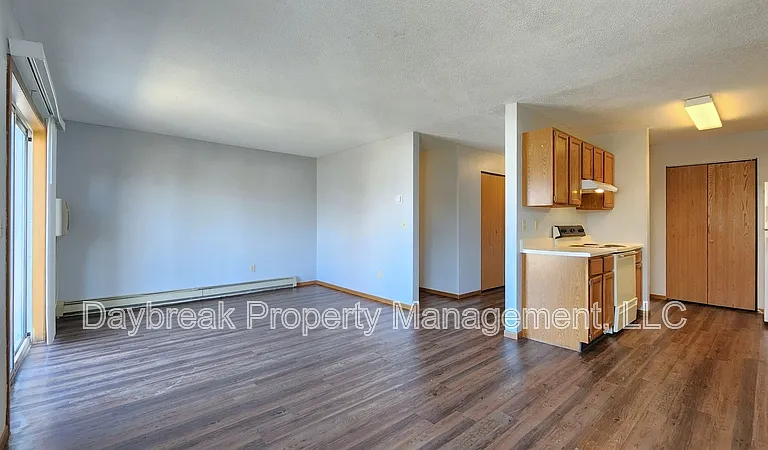 1202 34th Ave S #203 — Photo 2