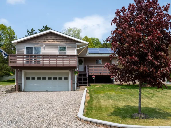 19 David Way, Schodack, NY 12033