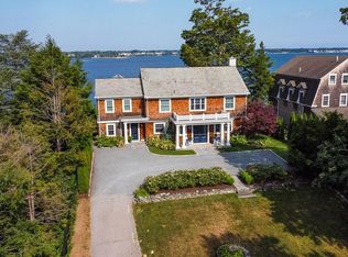 52 Fort Ave, Cranston, RI 02905