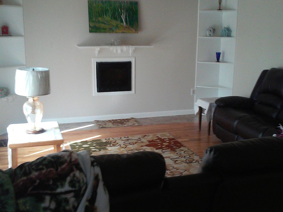 1st image of 418 E Hill Ave