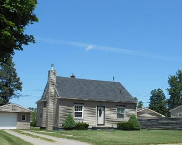 2nd image of 1005 Murray Dr