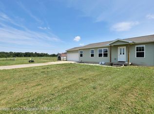 7045 Peck Rd, Eaton Rapids, MI 48827