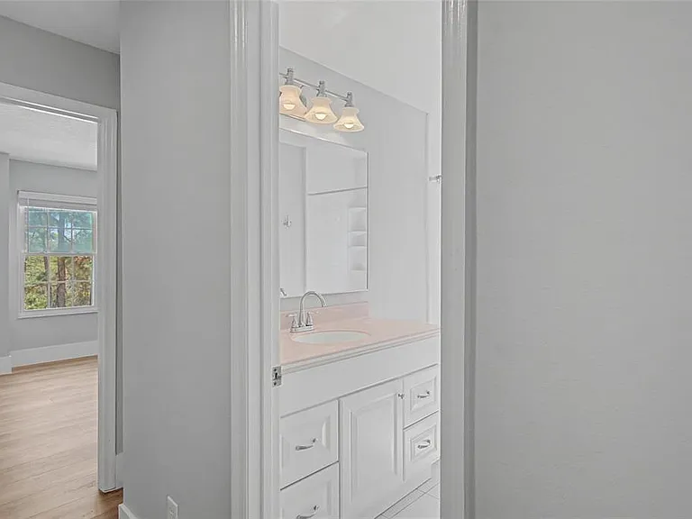 11462 Commercial St — Photo 34