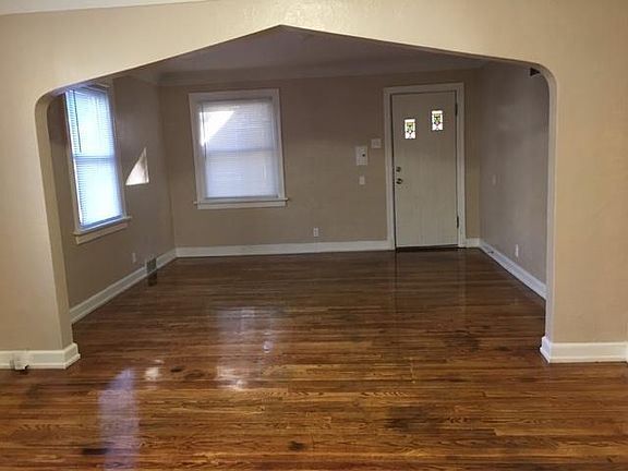 3rd image of 9063 Pallardy Ln