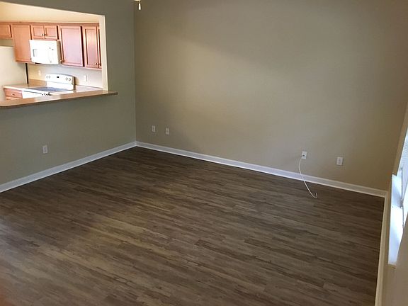 2nd image of 1229 Lake Ave #2