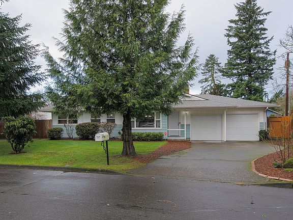 3rd image of 2657 SE 187th Pl