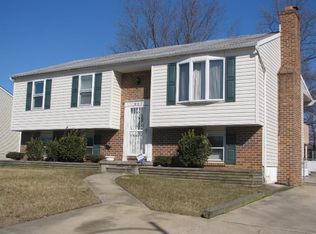 607 Nollmeyer Rd, Middle River, MD 21220