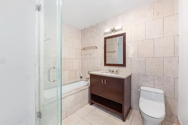 Sold by Nest Seekers International | media 5