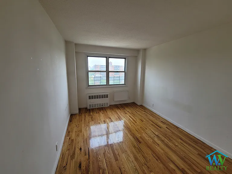 2015 Bruckner Blvd #A6 — Photo 11