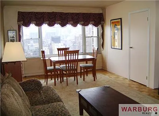 Sold by Warburg | media 36