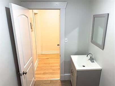4th image of 428 Liberty St #B