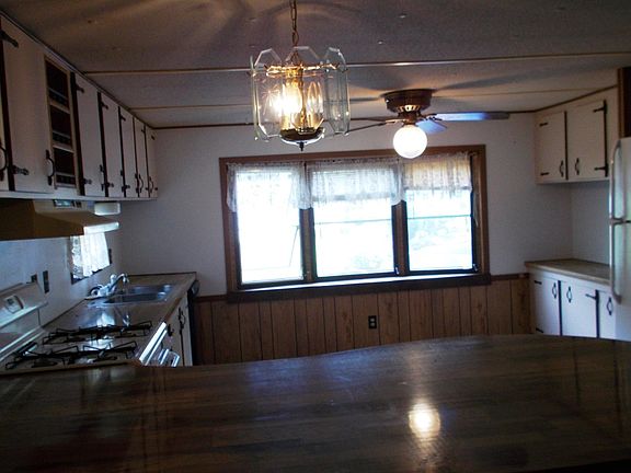 5th image of 542 Bankside Dr