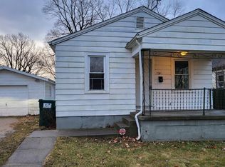 1261 E Cantrell St, Decatur, IL 62521