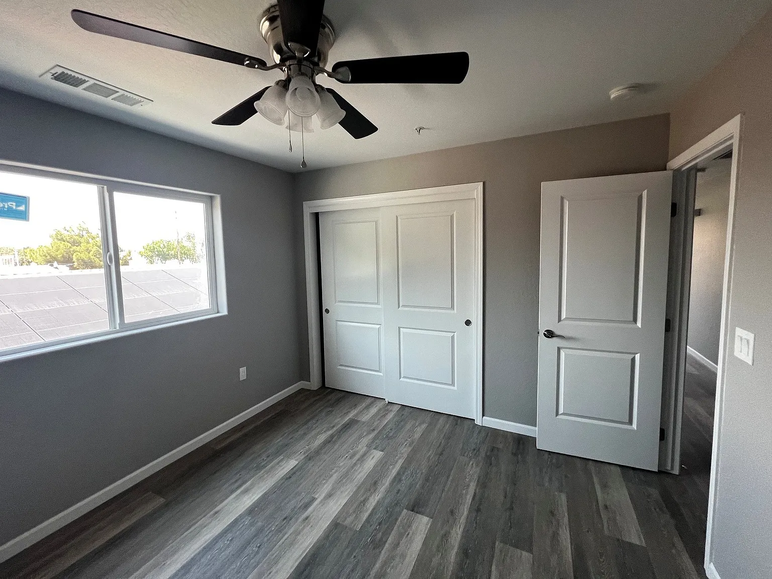 3 bed, 1250 sqft, $1,995 — Photo 4