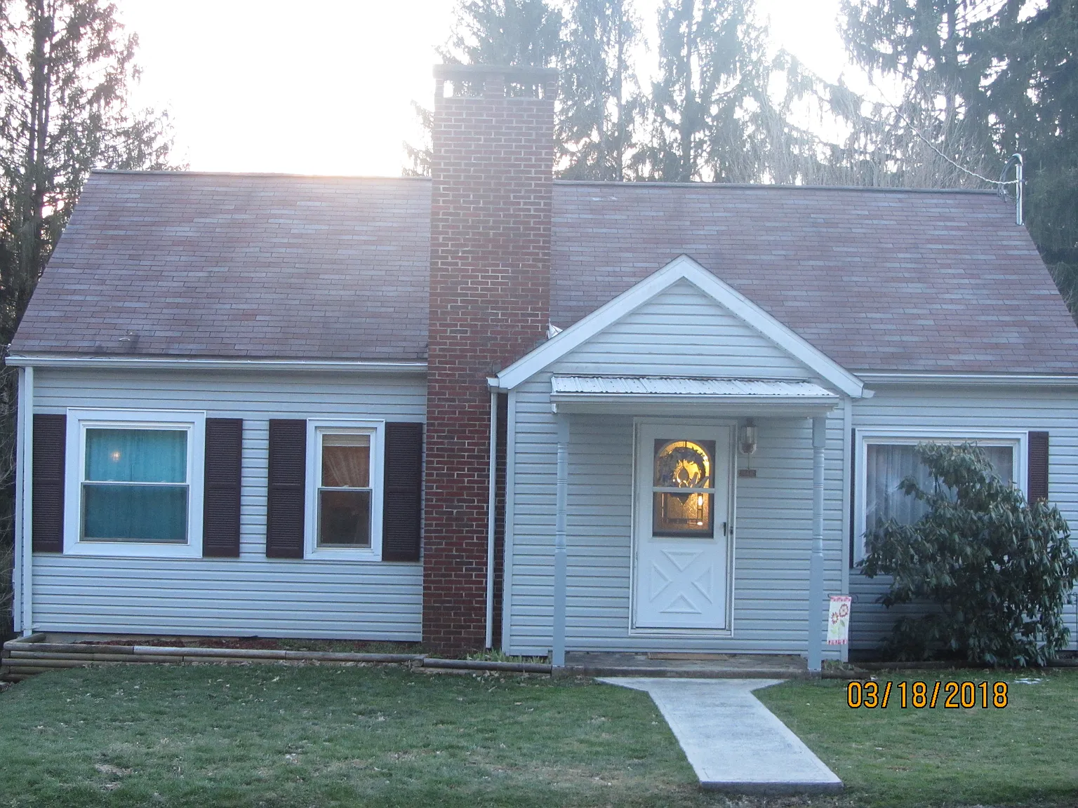 116 Sisler St photo 1
