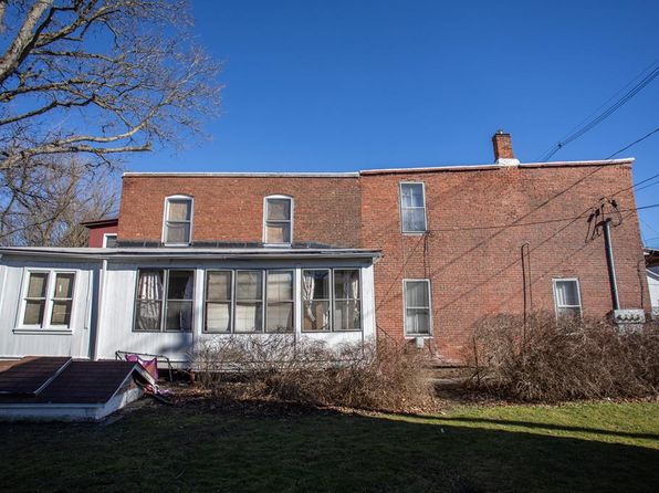 15 E Hill Rd