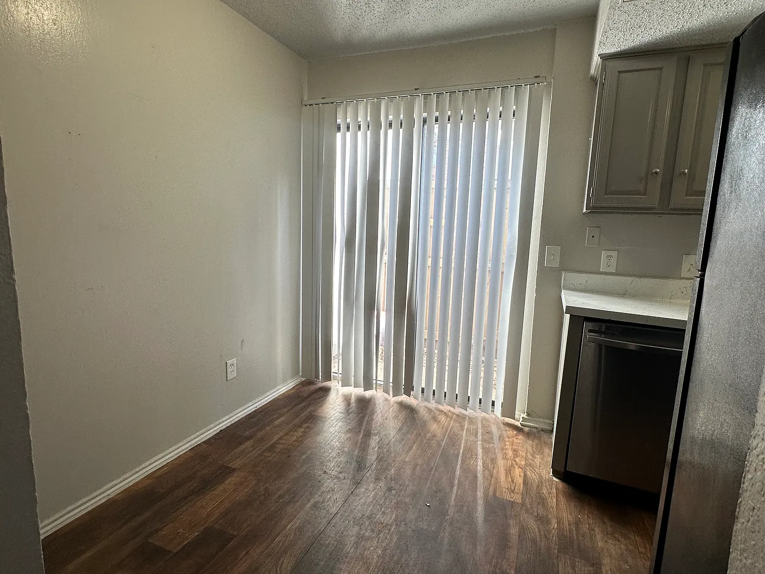 1 bed, 623 sqft, $1,299 — Photo 4