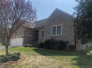 596 Grandview Dr, Graham, NC 27253