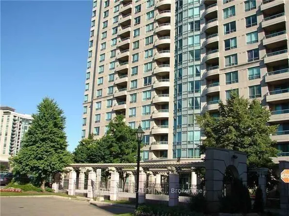 61 Town Centre Ct Unit 506, Toronto, ON M1P 5C5