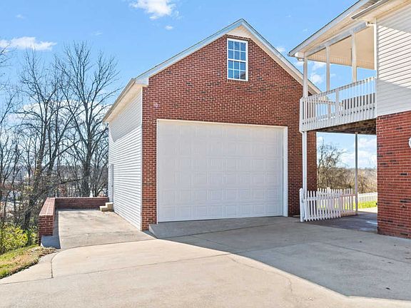 2nd image of 129 West Dr