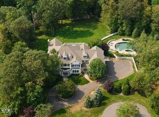16 Lynch Brook Ln, Ridgefield, CT 06877