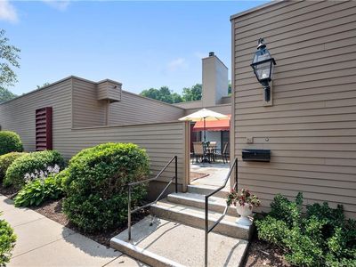 51 Charlton Hill Road #51, Hamden, CT, 06518