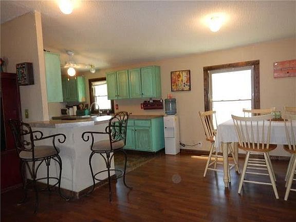 5th image of 2508 Creekview Dr
