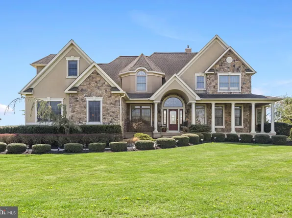 220 Oak Rd, Hammonton, NJ 08037