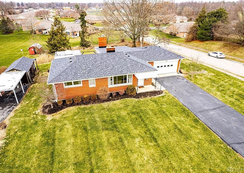 1st image of 234 Country Club Dr