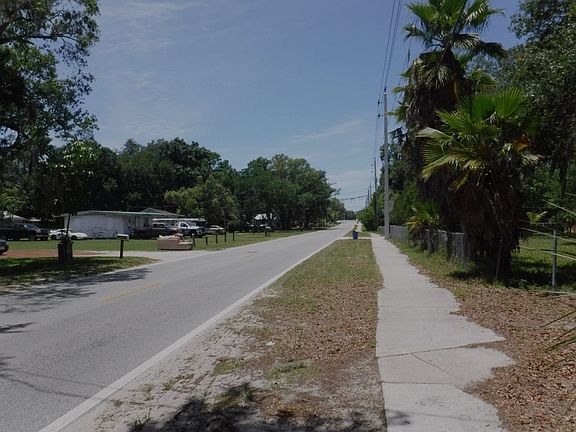 5th image of 2318 51st Ave E