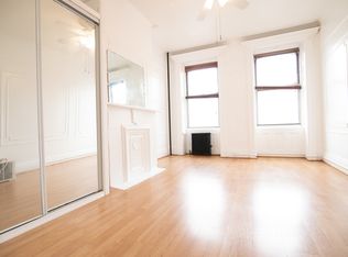 120 Huron St APT 3R, Brooklyn, NY 11222