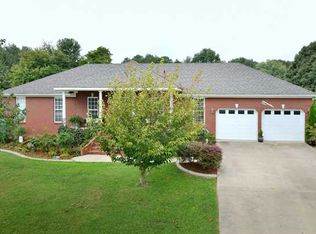 171 Thompson Ln, Rogersville, AL 35652