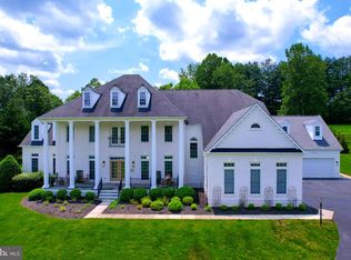 2506 Coulter Ln, Oakton, VA 22124