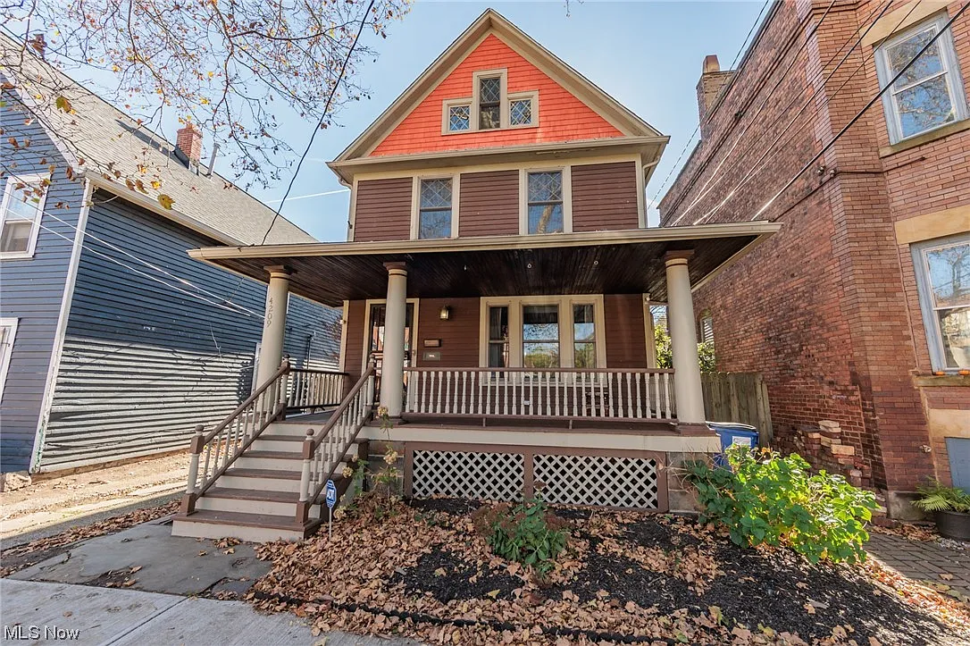 4209 Woodbine Ave photo 1