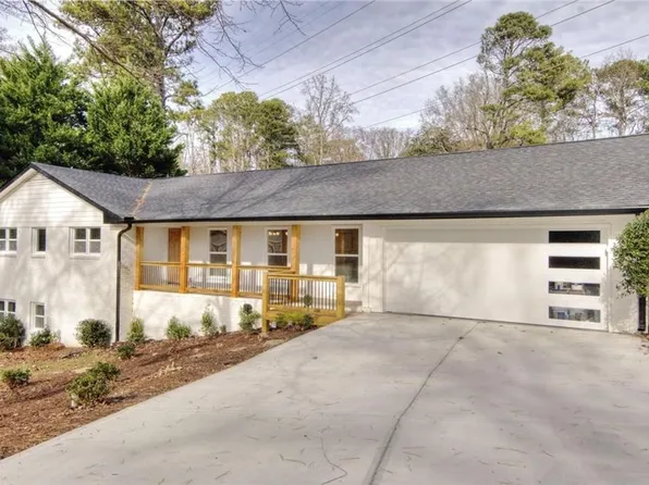 7235 Thornhill Ln, Atlanta, GA 30328