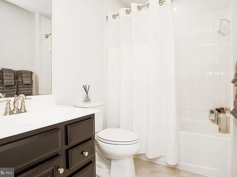 8268 Kippis Rd — Photo 32