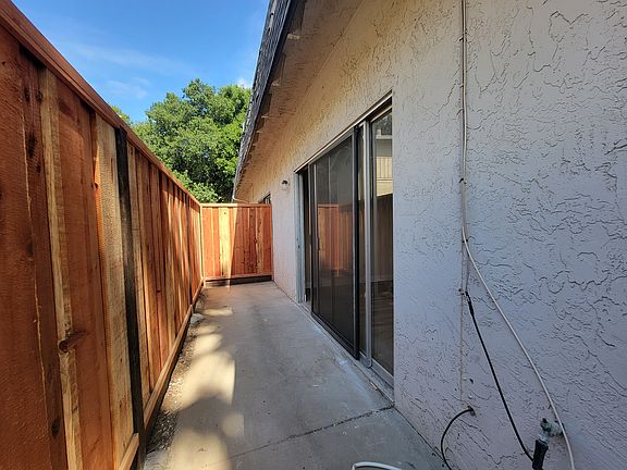 2nd image of 1625 Brookvale Dr #1