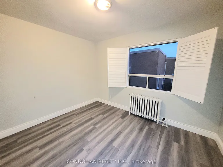 852 Broadview Ave #305 — Photo 6