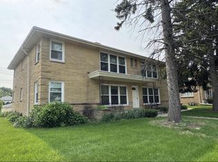 4354 N 76th St APT 1, Milwaukee, WI 53222