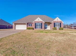 167 E Golden Rod St, Skiatook, OK 74070
