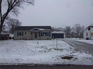 310 Ardmoor Dr, Whiteland, IN