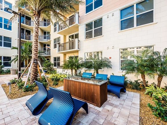 5th image of 9931 W Flagler St #273187