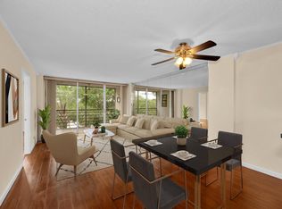118 Royal Park Drive #4G, Oakland Park, FL 33309