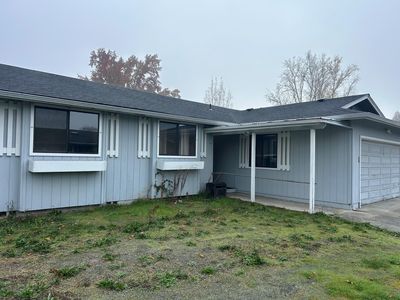 2908 Lois Ln, Grants Pass, OR, 97527