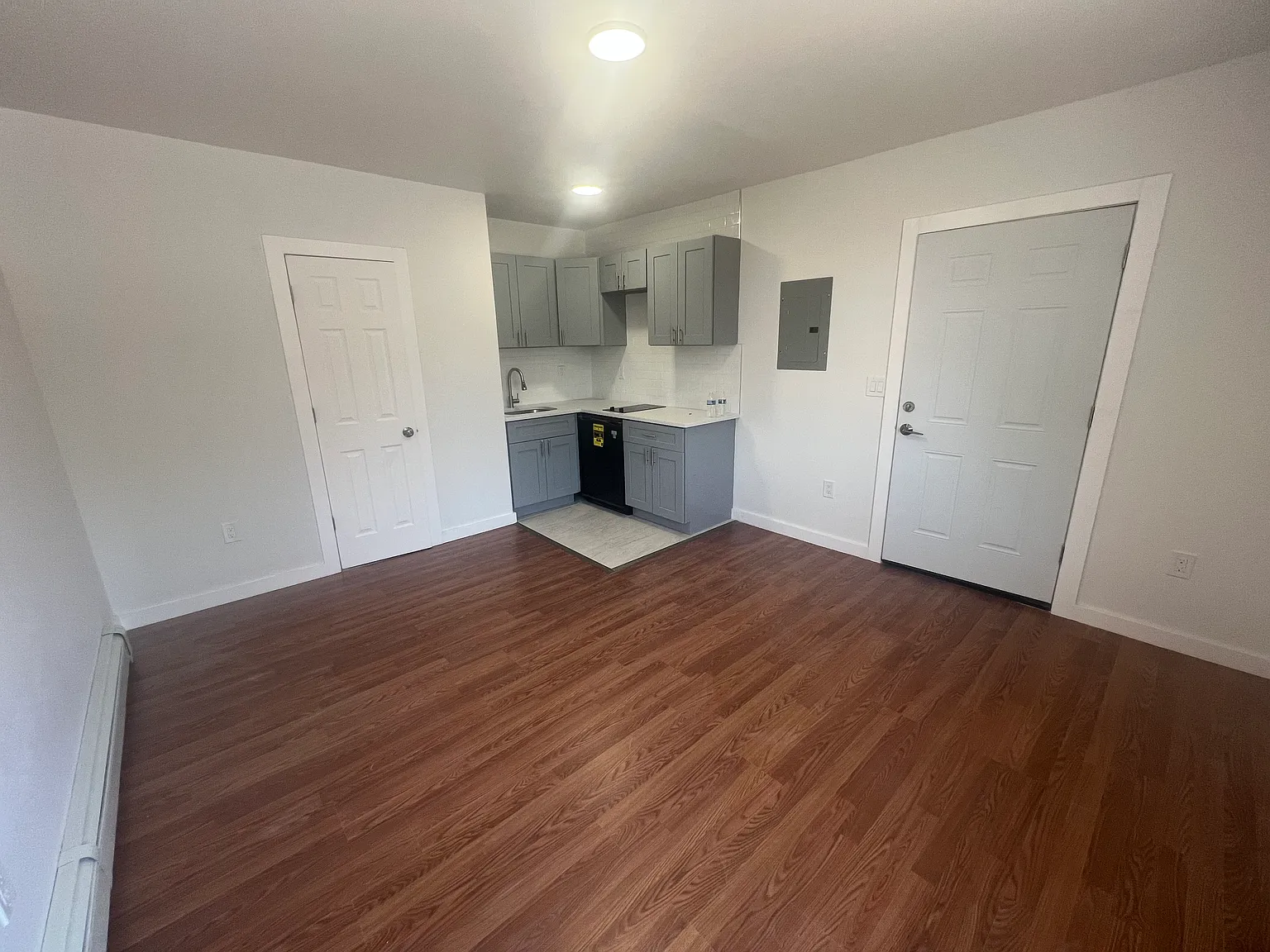 Studio, $2,604 — Photo 2