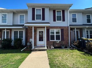 7 E Perpen Ct, Newark, DE 19702