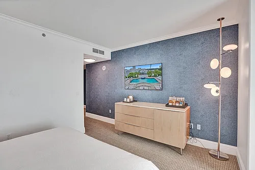 4390 Collins Ave #ID1540436P Photo 1