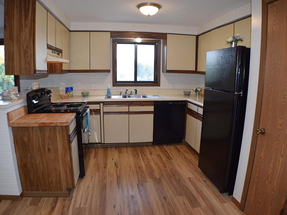 1st image of 3552 Smith Dr APT 3